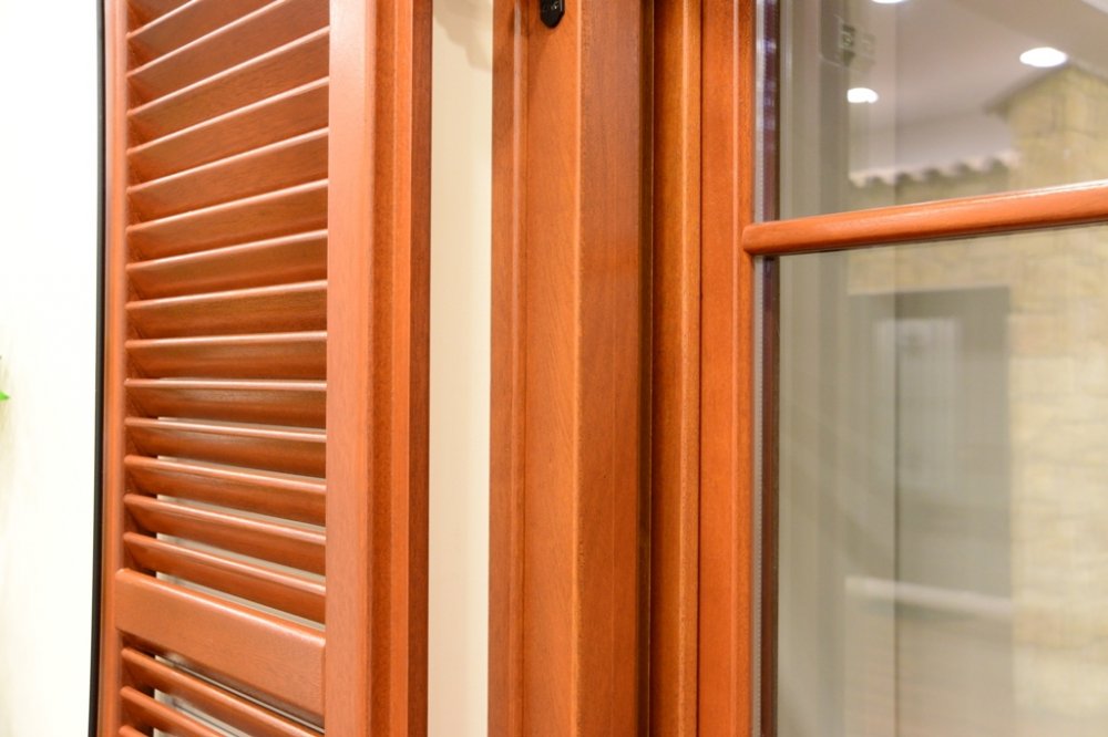 شبابيك خشب , اجدد واحدث الديكورات عبارات