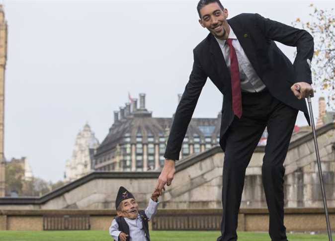اطول رجل في العالم , شاهد صور اطول رجل في العالم