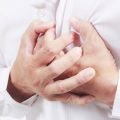 3045 3 اعراض امراض القلب - اعراض هامة تخبرنا بضرورة الكشف على صحة قلوبنا اريام بخيت