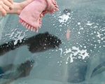 افضل طريقة لتنظيف زجاج السيارة , كيفية تنظيف الزجاج للعربة