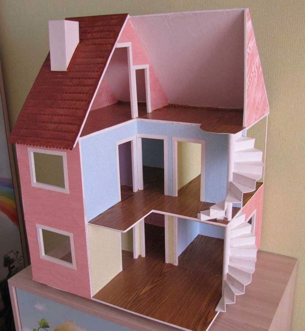 كيفية صنع بيت بلاستيكي صغير